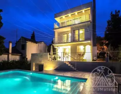 Buy in Croatia for 1450000€