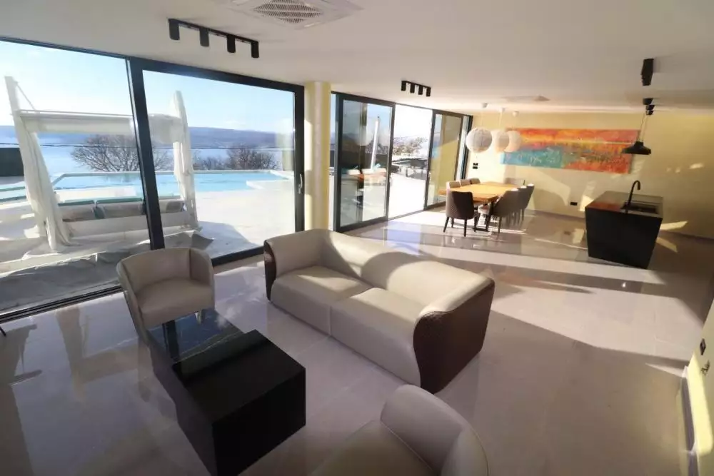 Villa 260m² in Croatia, Crikvenica. Priced at 1650000€ rent photo-8
