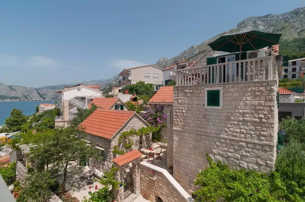 Hotels 350m² in Croatia, Nemira. Priced at 895000€ rent photo-3