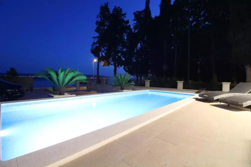 Villa 270m² in Croatia, Kastela. Priced at 1800000€ rent photo-9