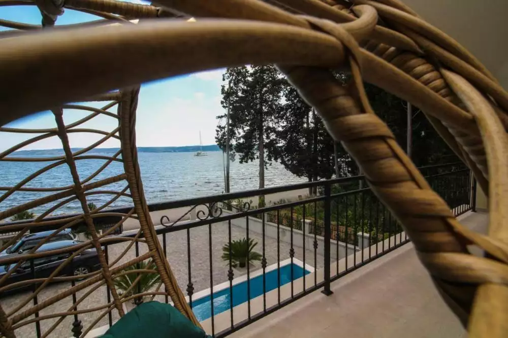 Villa 270m² in Croatia, Kastela. Priced at 1800000€ rent photo-22