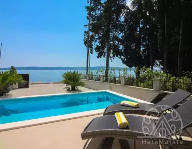 Buy in Croatia for 1800000€