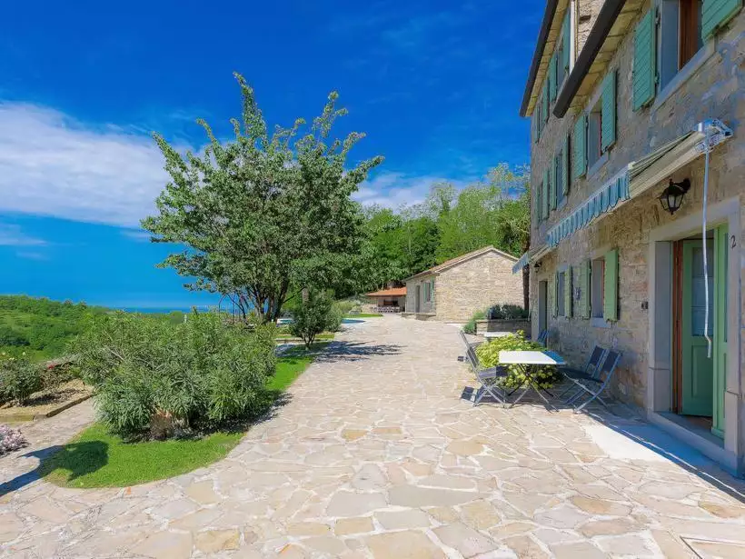 Hotels 240m² in Croatia, Buje. Priced at 1200000€ rent photo-5