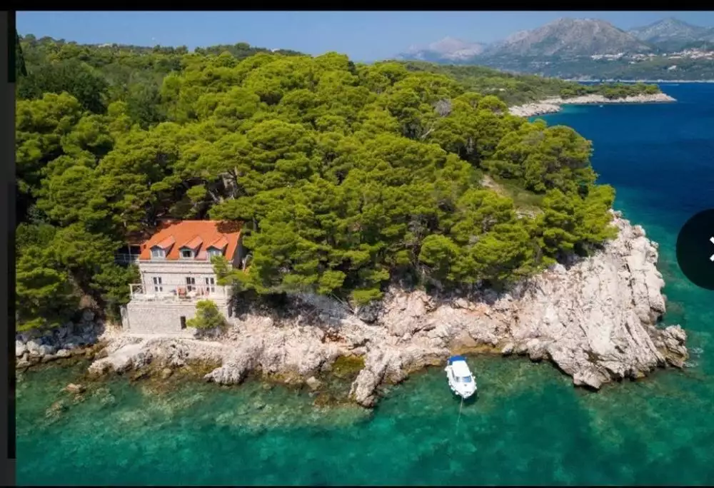 Villa 162m² in Croatia, Dubrovnik. Priced at 2100000€ rent photo-4