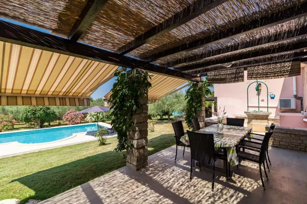 Villa 267m² in Croatia, Vodnjan. Priced at 1090000€ rent photo-10