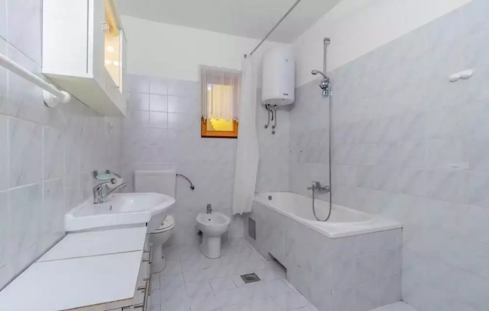 Hotels 610m² in Croatia, Crikvenica. Priced at 1038000€ rent photo-22