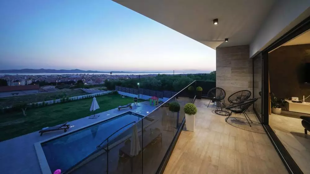 Villa 305m² in Croatia, Zadar. Priced at 1200000€ rent photo-13