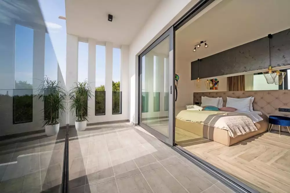 Villa 305m² in Croatia, Zadar. Priced at 1200000€ rent photo-17