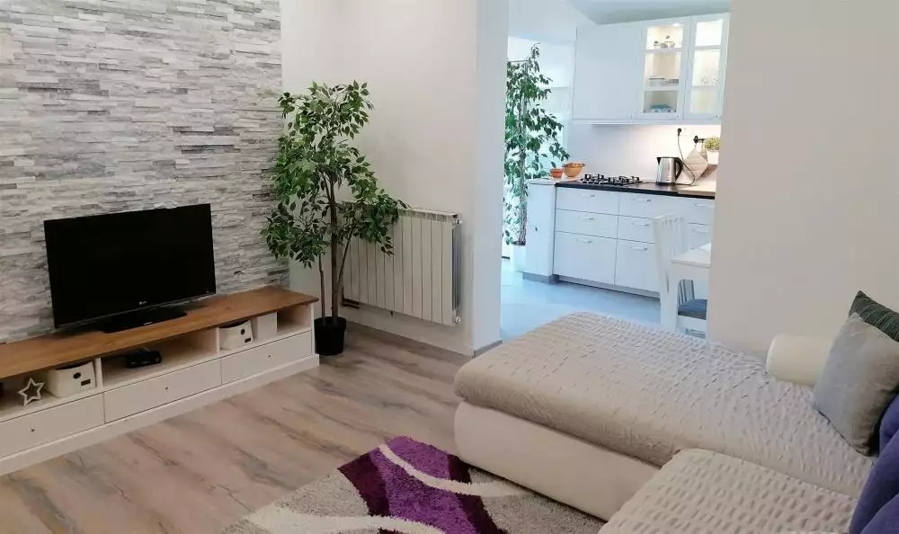 Hotels 460m² in Croatia, Hvar. Priced at 2000000€ rent photo-2