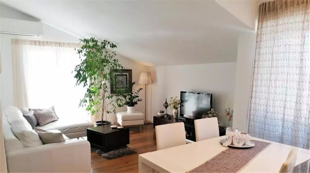 Hotels 460m² in Croatia, Hvar. Priced at 2000000€ rent photo-8
