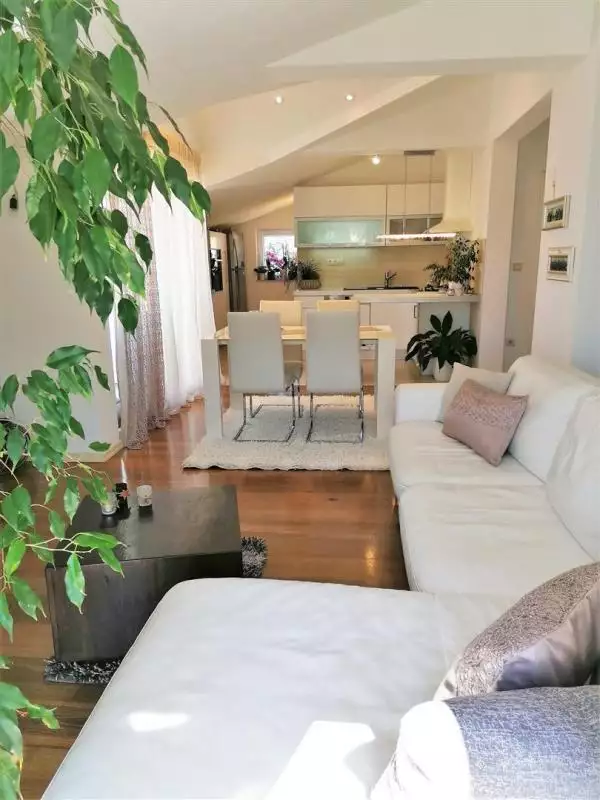 Hotels 460m² in Croatia, Hvar. Priced at 2000000€ rent photo-9