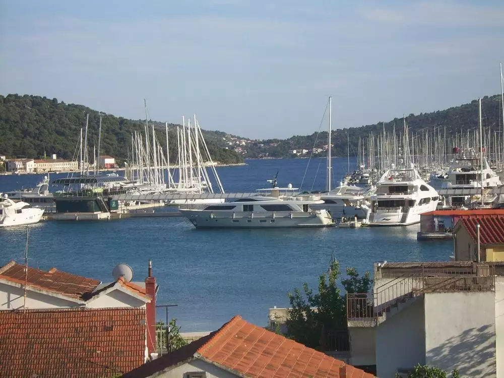 Hotels 400m² in Croatia, Rogoznica. Priced at 750000€ rent photo-1