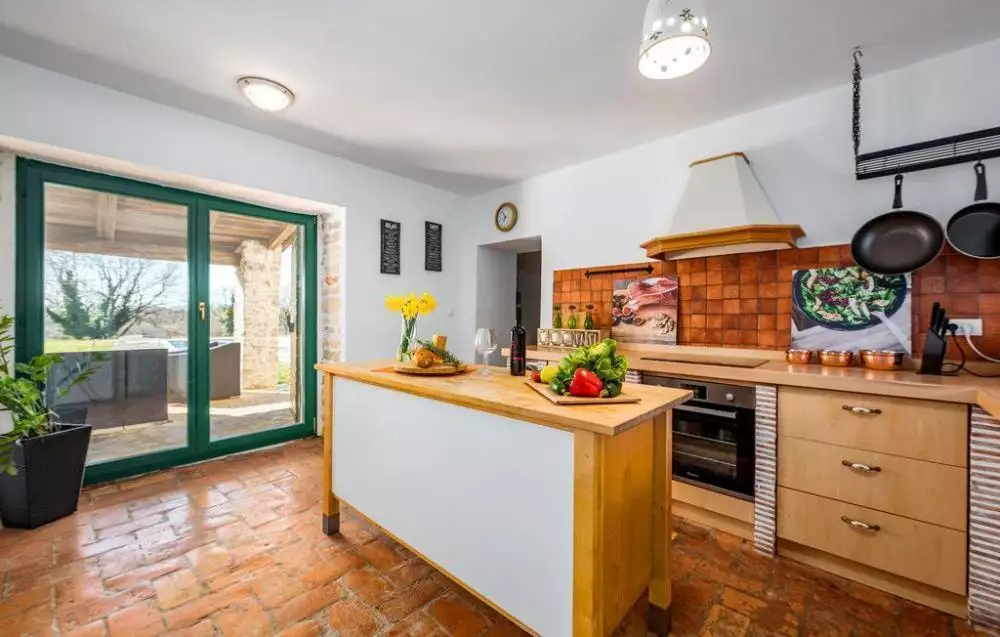 Villa 280m² in Croatia, Barban. Priced at 1380000€ rent photo-10