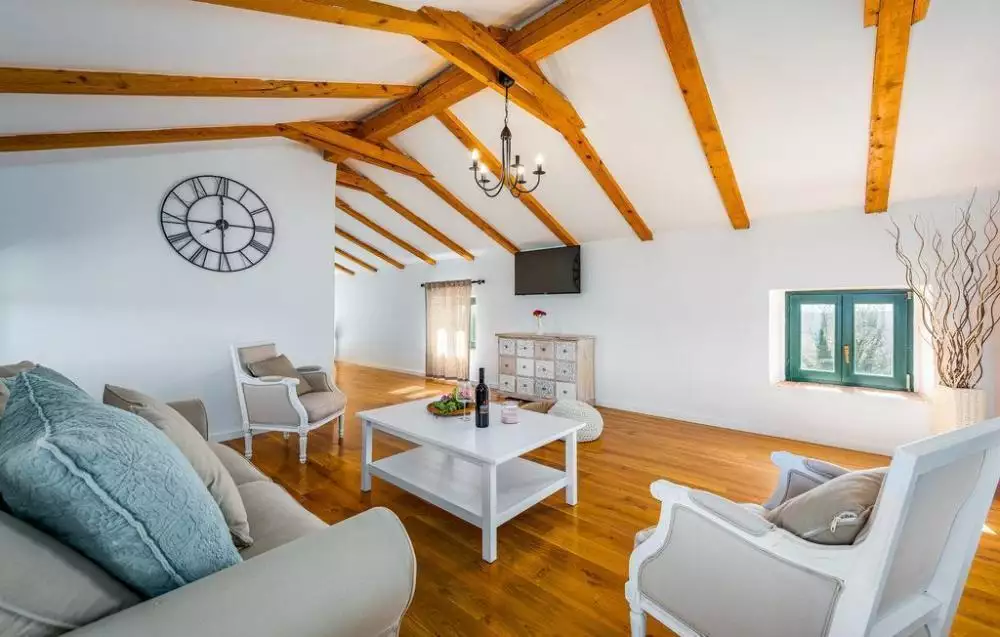 Villa 280m² in Croatia, Barban. Priced at 1380000€ rent photo-21