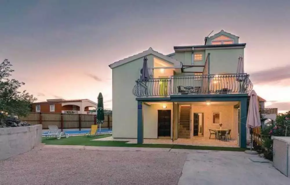 Hotels 255m² in Croatia, Rogoznica. Priced at 585000€ rent photo-10