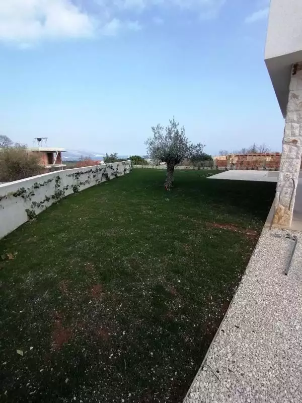 Villa 165m² in Croatia, Labin. Priced at 590000€ rent photo-15