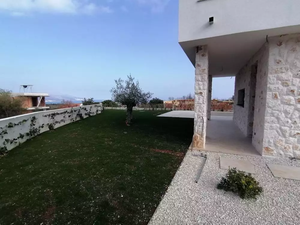 Villa 165m² in Croatia, Labin. Priced at 590000€ rent photo-17