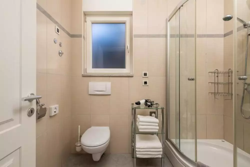 Hotels 1500m² in Croatia, Icici. Priced at 7900000€ rent photo-18