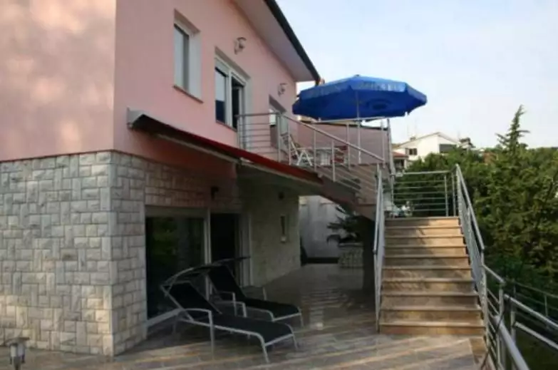 Villa 340m² in Croatia, Volosko. Priced at 1350000€ rent photo-4