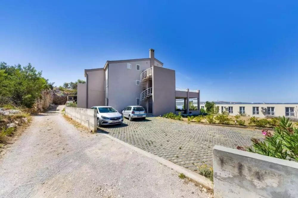 Hotels 399m² in Croatia, Novigrad. Priced at 850000€ rent photo-11