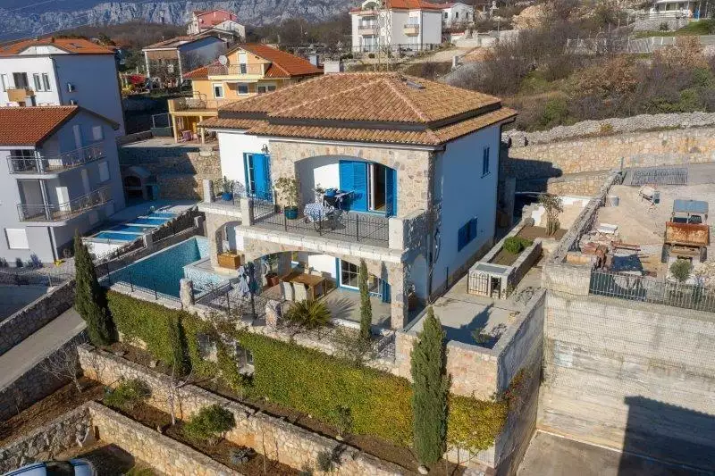 Villa 500m² in Croatia, Crikvenica. Priced at 790000€ rent photo-2