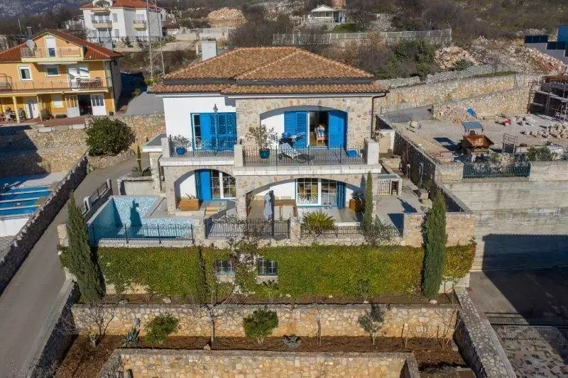Villa 500m² in Croatia, Crikvenica. Priced at 790000€ rent photo-3