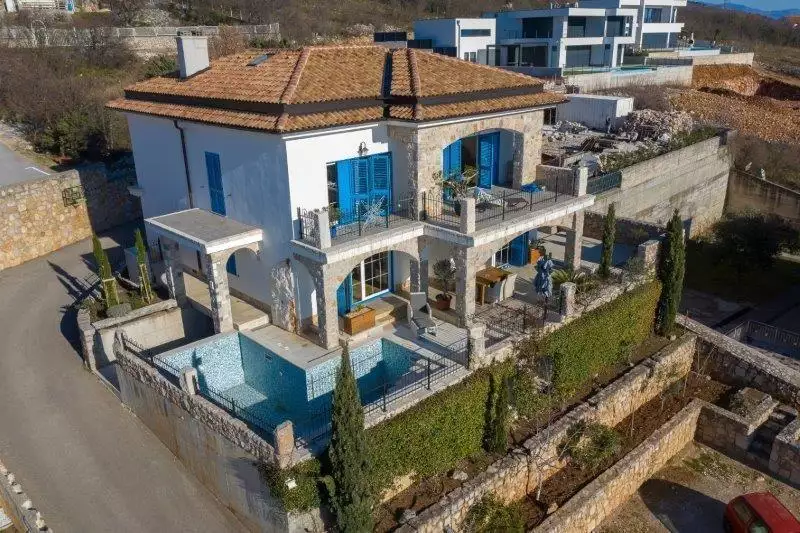 Villa 500m² in Croatia, Crikvenica. Priced at 790000€ rent photo-5