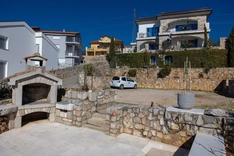 Villa 500m² in Croatia, Crikvenica. Priced at 790000€ rent photo-9
