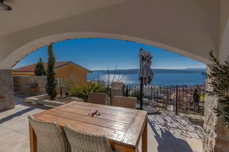 Villa 500m² in Croatia, Crikvenica. Priced at 790000€ rent photo-13