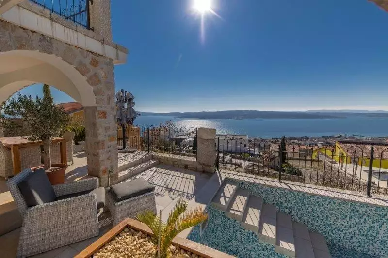 Villa 500m² in Croatia, Crikvenica. Priced at 790000€ rent photo-14
