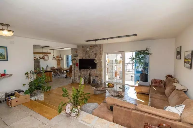Villa 500m² in Croatia, Crikvenica. Priced at 790000€ rent photo-19