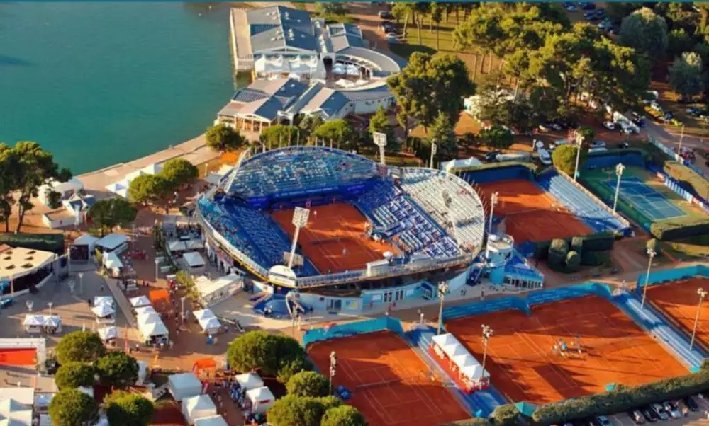 Hotels 1430m² in Croatia, Umag. Priced at 3900000€ rent photo-15