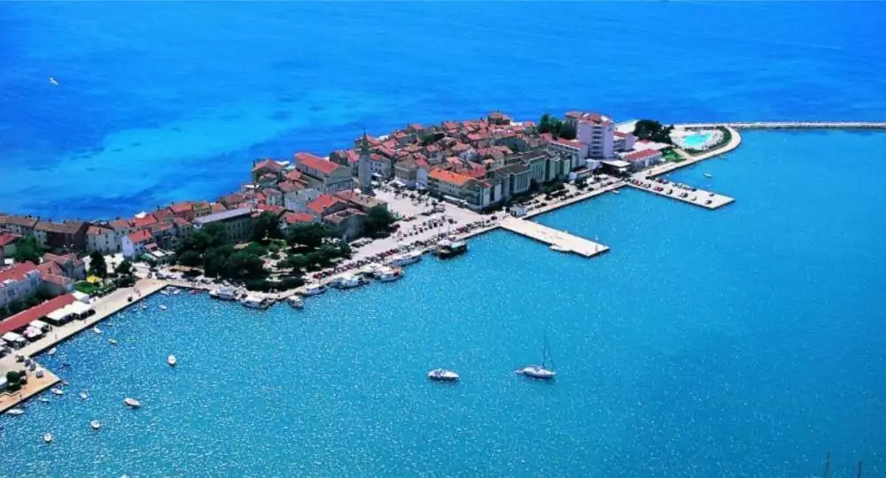 Hotels 1430m² in Croatia, Umag. Priced at 3900000€ rent photo-18