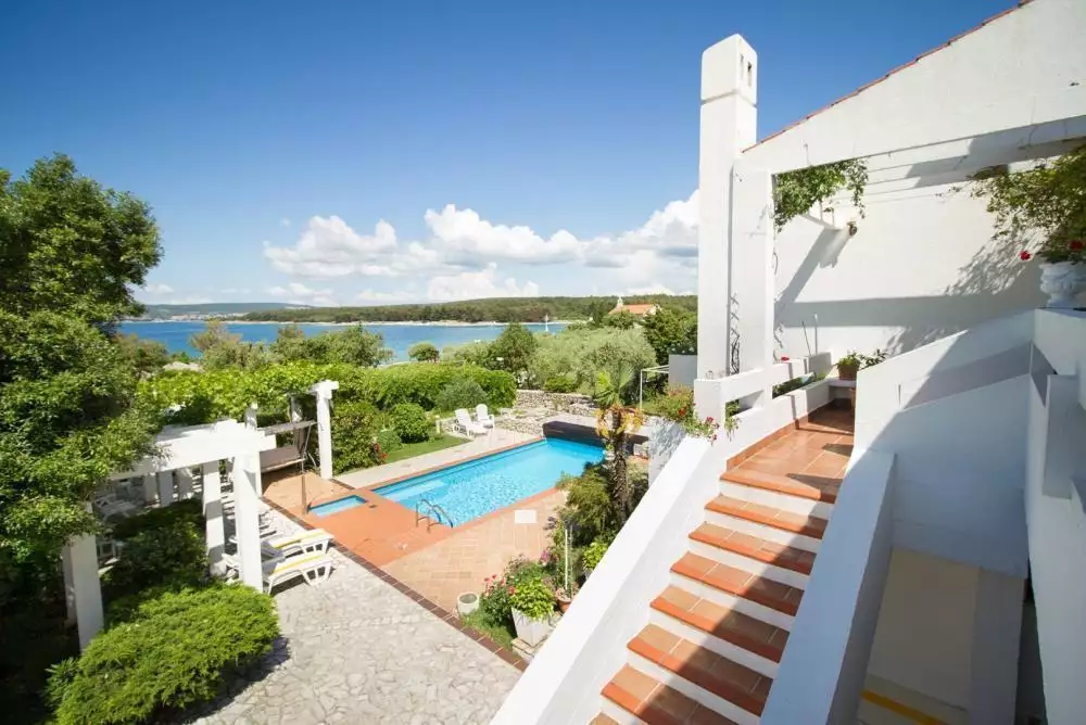 Hotels 450m² in Croatia, Punat. Priced at 2300000€ rent photo-3