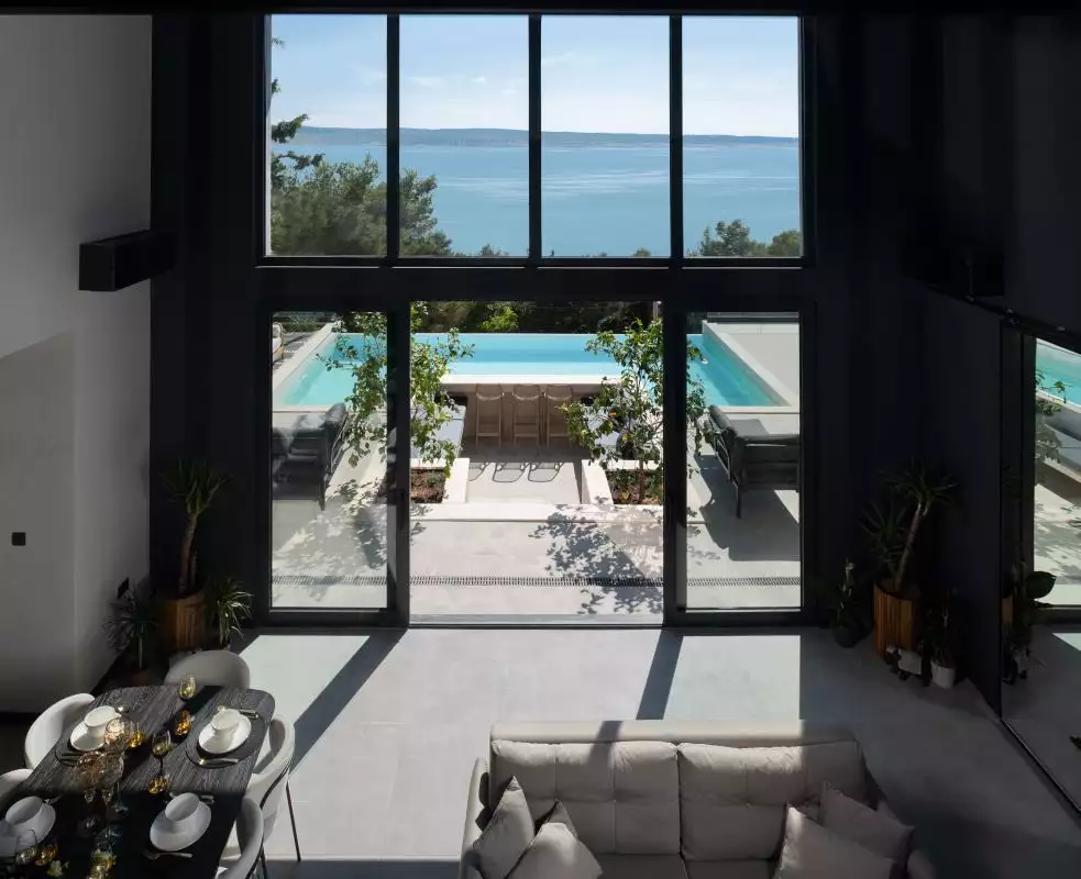 Villa 250m² in Croatia, Starigrad. Priced at 1590000€ rent photo-24