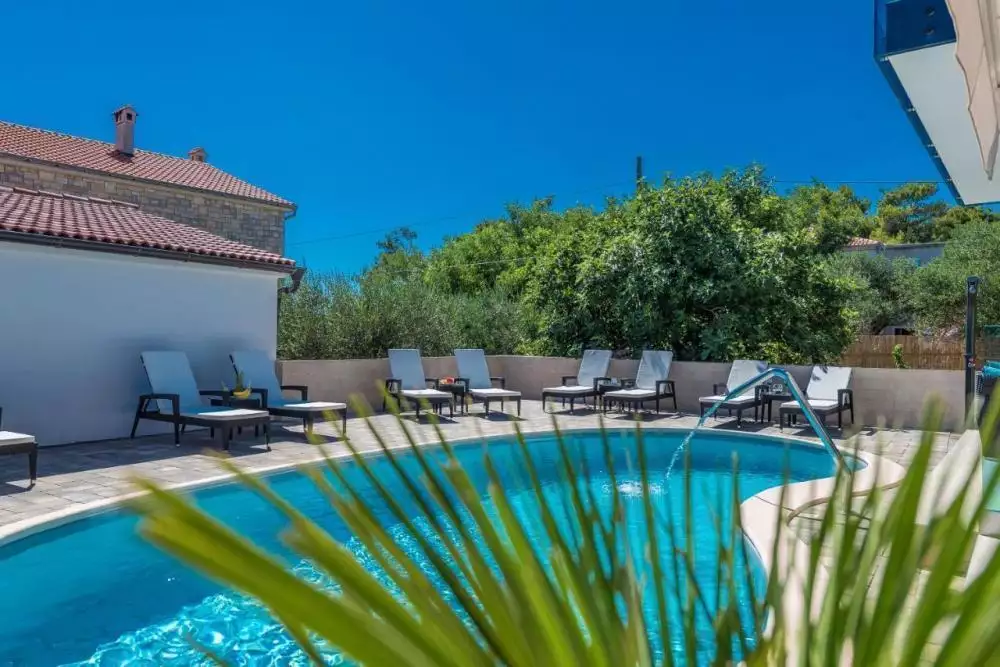 Hotels 550m² in Portugal, Tavira. Priced at 2500000€ rent photo-5