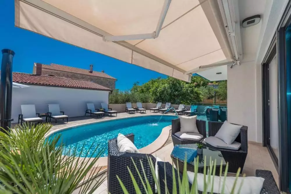 Hotels 550m² in Portugal, Tavira. Priced at 2500000€ rent photo-7