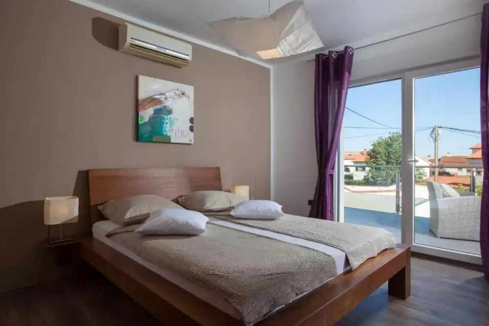 Villa 220m² in Croatia, Medulin. Priced at 580000€ rent photo-12