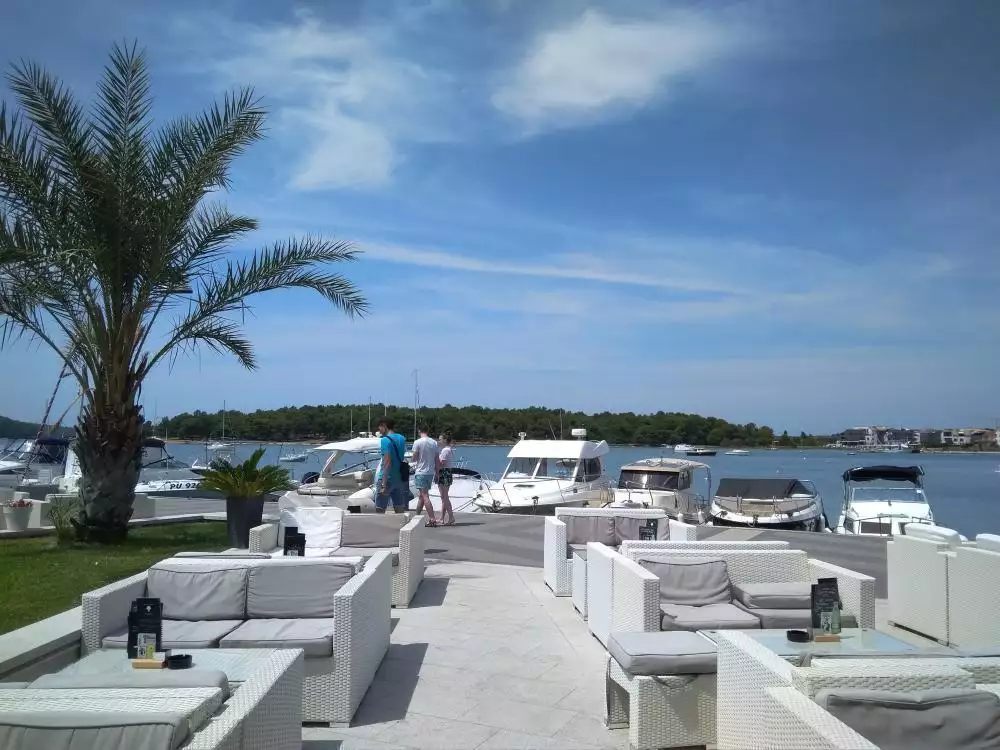 Villa 220m² in Croatia, Medulin. Priced at 580000€ rent photo-20