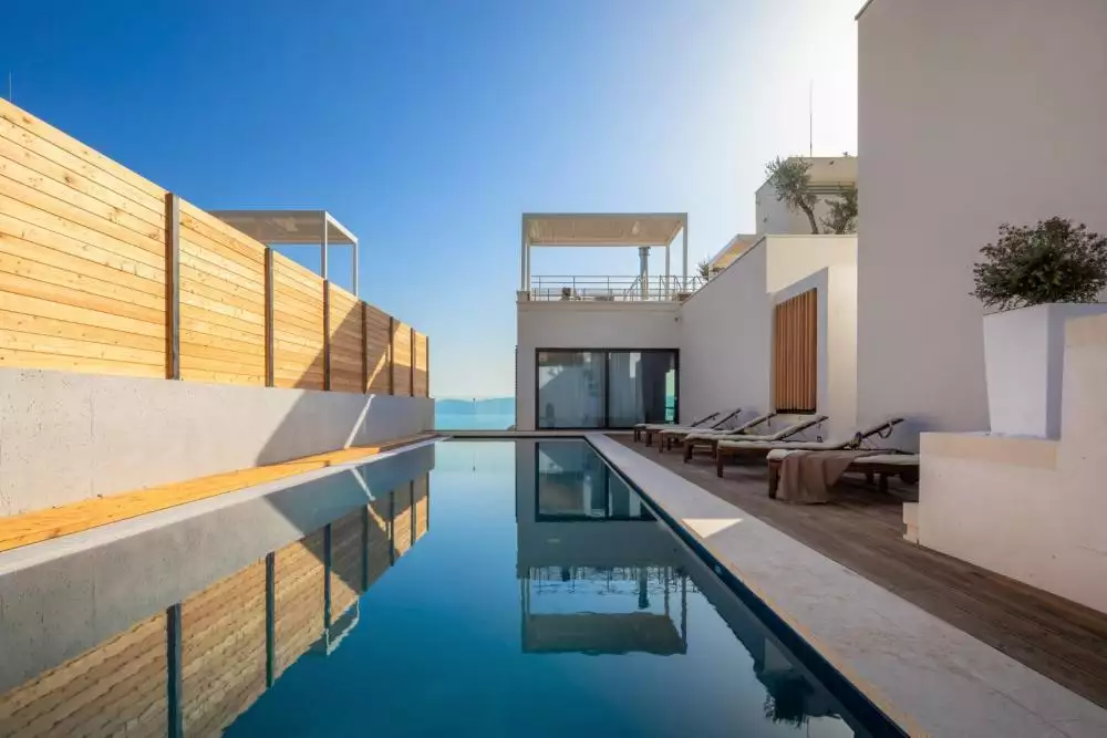 Villa 298m² in Croatia, Omis. Priced at 2500000€ rent photo-4
