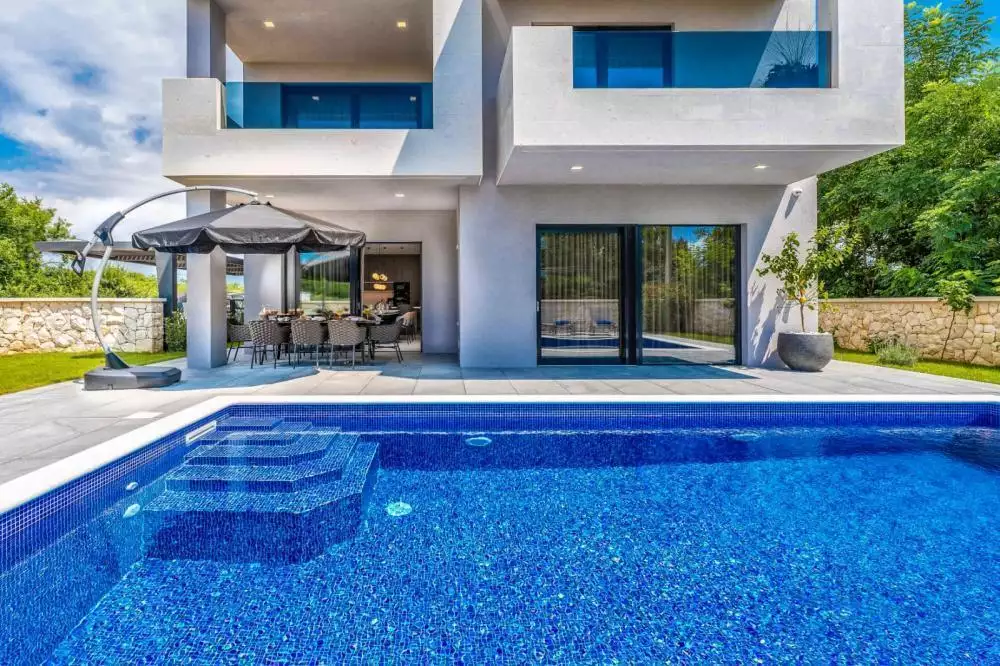 Villa 252m² in Croatia, Privlaka. Priced at 1650000€ rent photo-1
