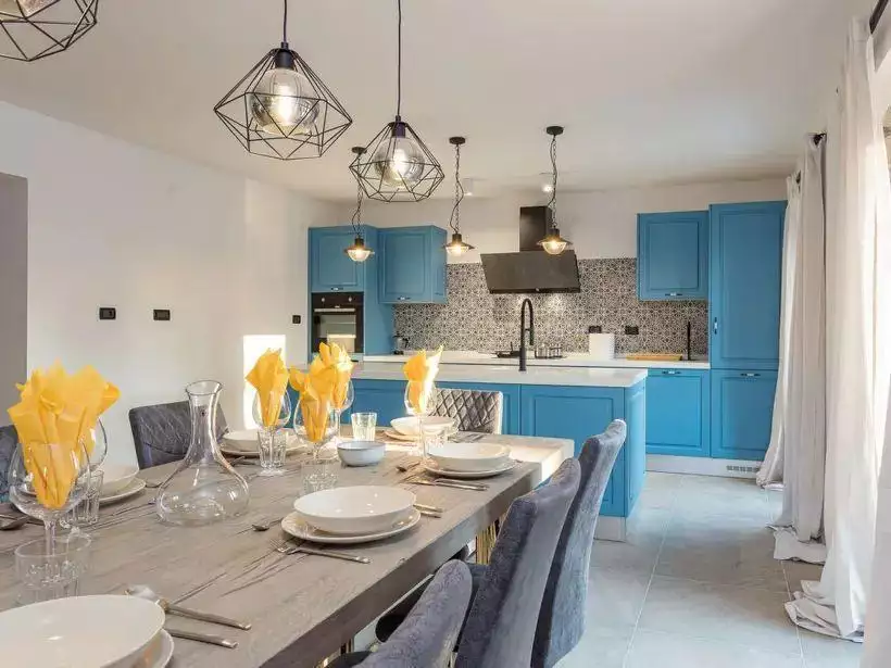 Villa 240m² in Croatia, Umag. Priced at 690000€ rent photo-7