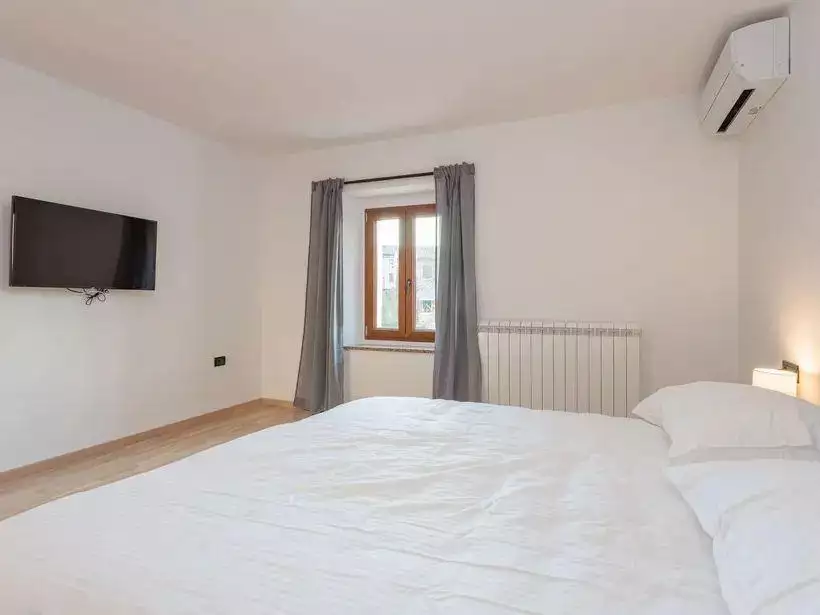 Villa 240m² in Croatia, Umag. Priced at 690000€ rent photo-17