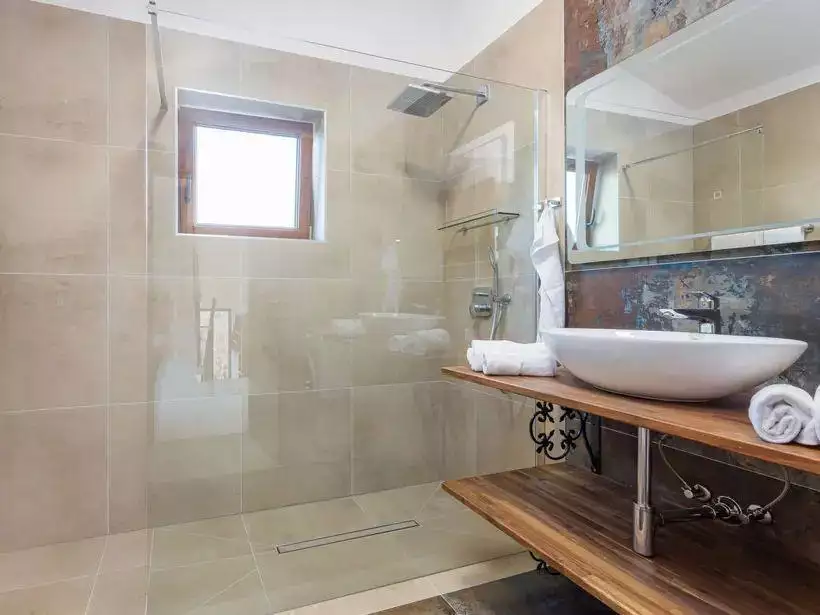 Villa 240m² in Croatia, Umag. Priced at 690000€ rent photo-19