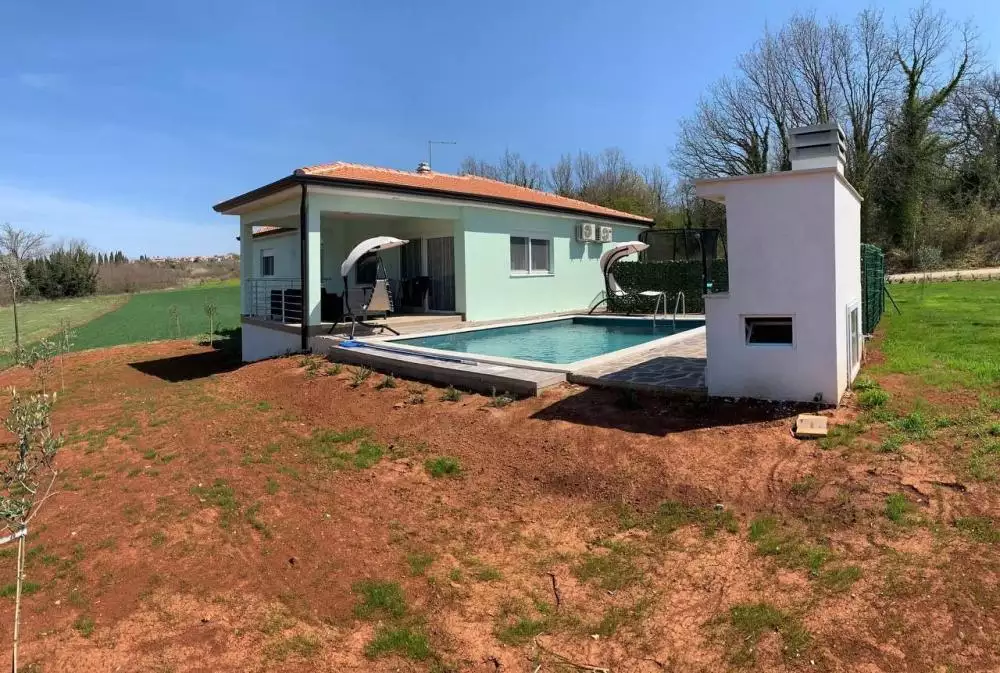 Villa 140m² in Croatia, Umag. Priced at 650000€ rent photo-8