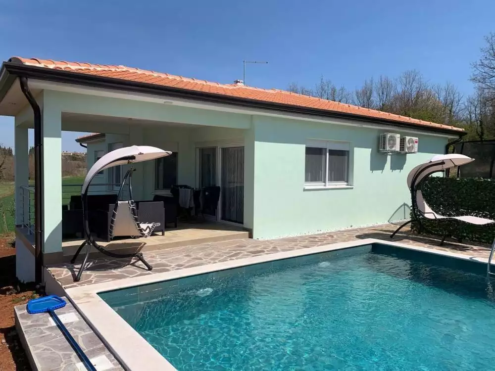Villa 140m² in Croatia, Umag. Priced at 650000€ rent photo-9