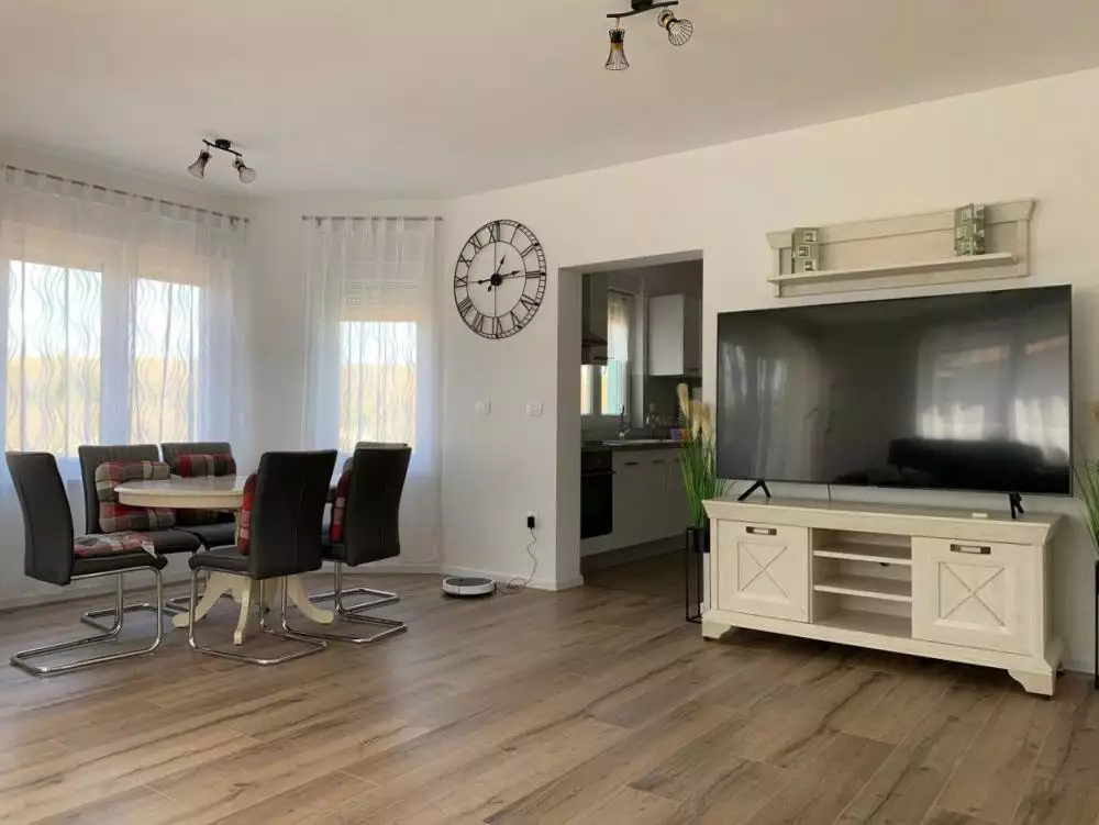 Villa 140m² in Croatia, Umag. Priced at 650000€ rent photo-17