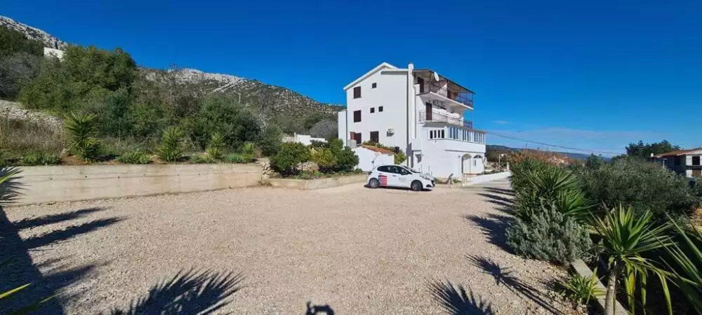 Hotels 583m² in Croatia, Zavala. Priced at 879000€ rent photo-8