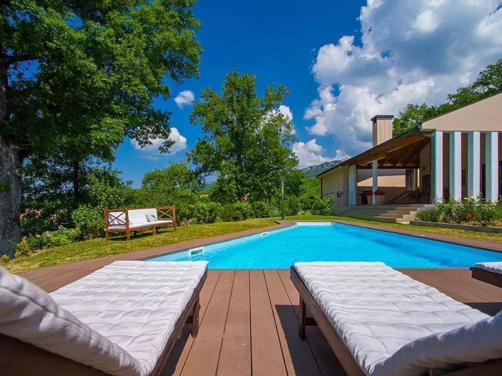 Villa 285m² in Croatia, Buzet. Priced at 630000€ rent photo-4