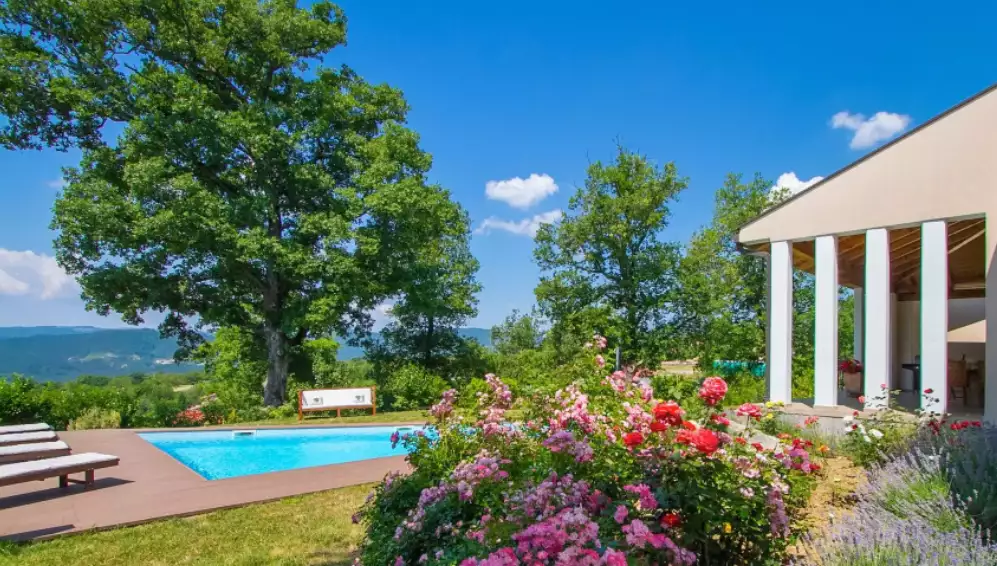 Villa 285m² in Croatia, Buzet. Priced at 630000€ rent photo-5